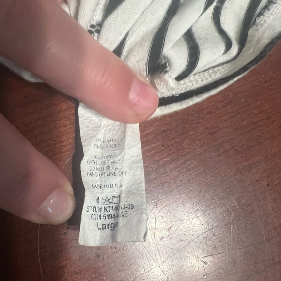 Black and White Striped Long Sleeve Top - Picture 4 of 4